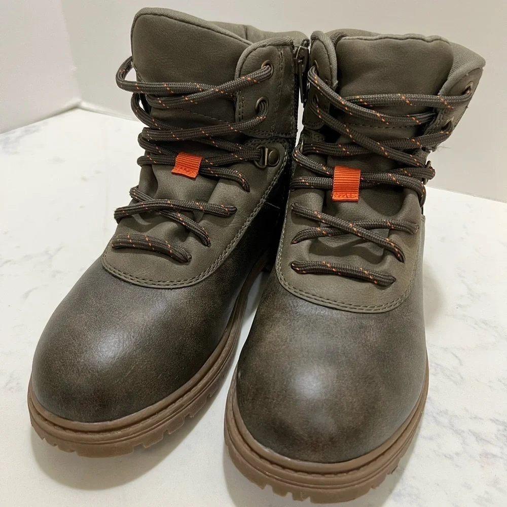 Kenneth Cole Urban Brown and Orange Boots